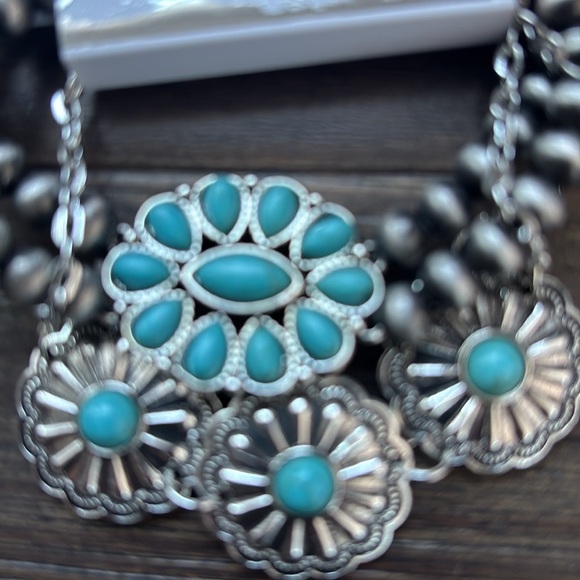 By The Bay Stretch 3 row bracelet, silver conchos, faux turquoise stones Western - Picture 3 of 4